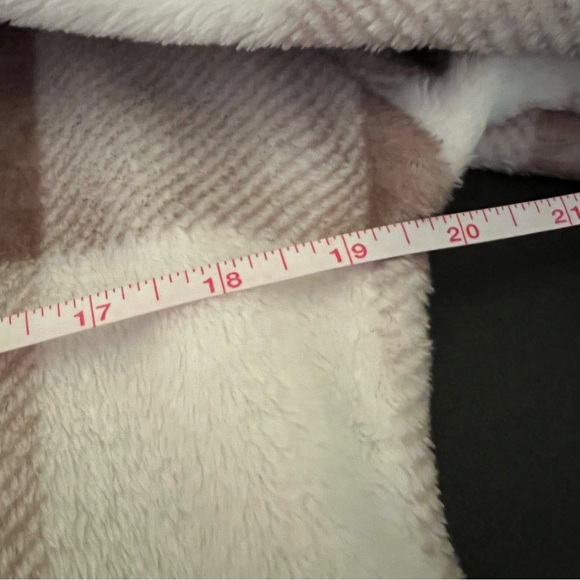 Teddy Bear Jacket Buffalo Plaid With Faux Flap Pocket Teddy Tan and White - Picture 8 of 9